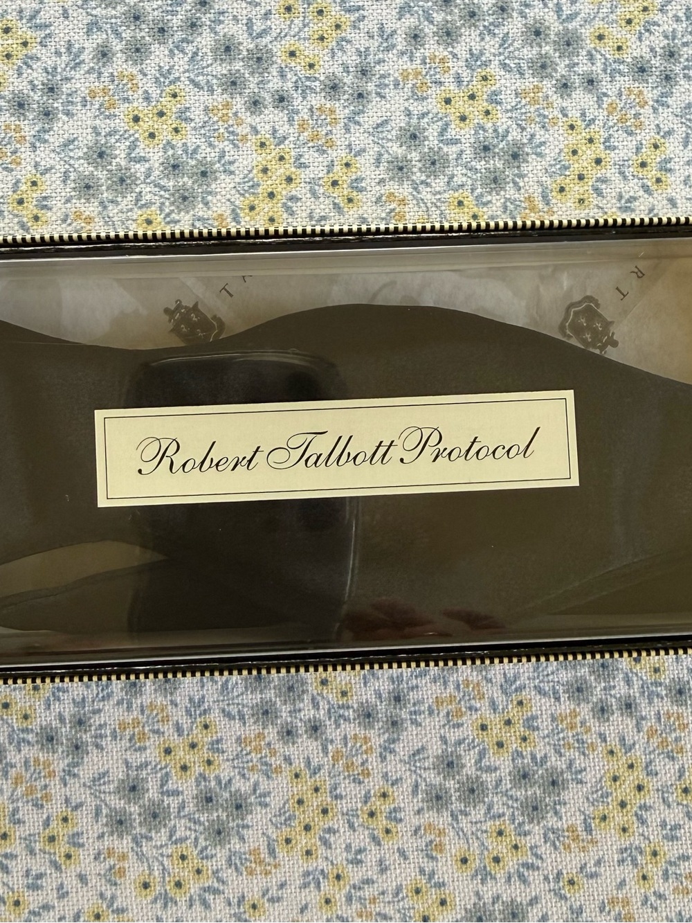 Robert Talbott Protocol Formal 100% Silk Bow Tie ๐ - Picture 4 of 6